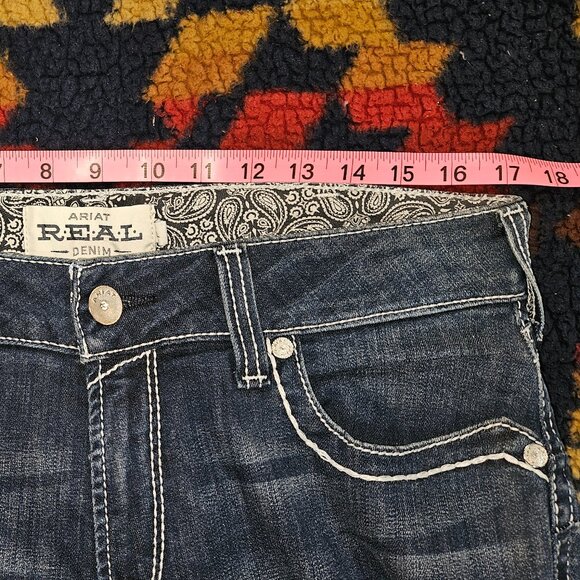 NWT- Ariat Women's REAL Ivy Dresden Dark Wash Mid Rise Straight Leg Jeans Sz 32L - Picture 6 of 7